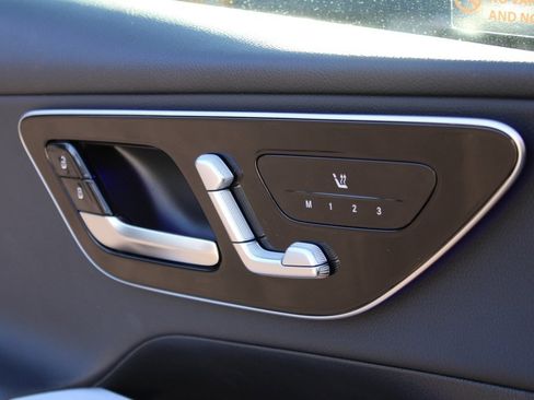 Certified 2025 Mercedes-Benz GLC 300 4MATIC image 12