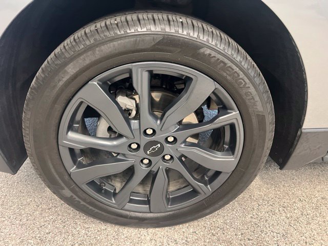 Used 2023 Chevrolet Equinox RS AWD/4WD image 11