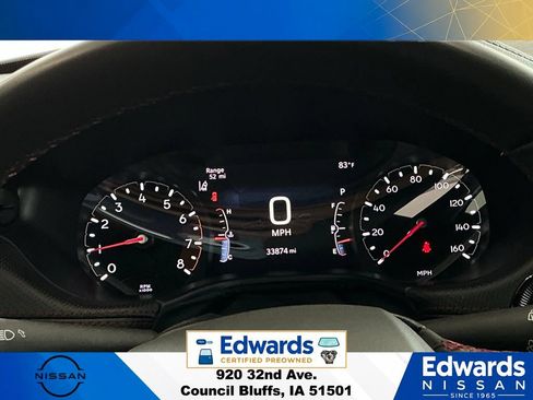 Used 2025 Jeep Compass Trailhawk AWD/4WD image 16