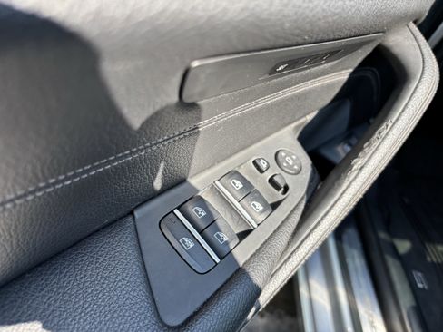 Used 2019 BMW 540i xDrive w/ Convenience Package AWD/4WD image 15
