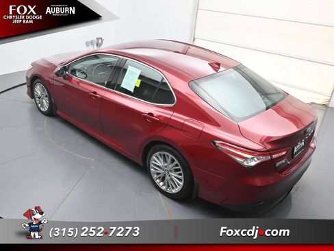 Used 2018 Toyota Camry XLE w/ Audio Package FWD image 31