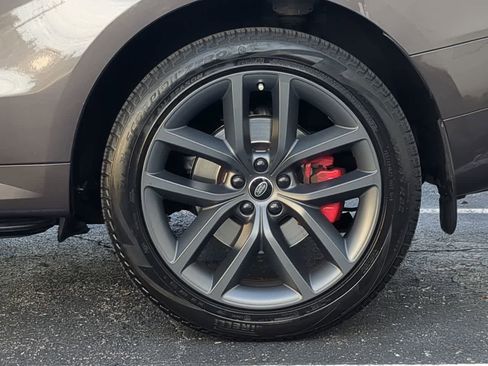 Used 2023 Land Rover Range Rover Sport SE Dynamic image 14