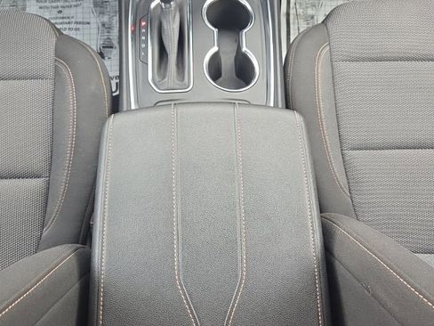 Used 2020 Chevrolet Traverse LS image 23