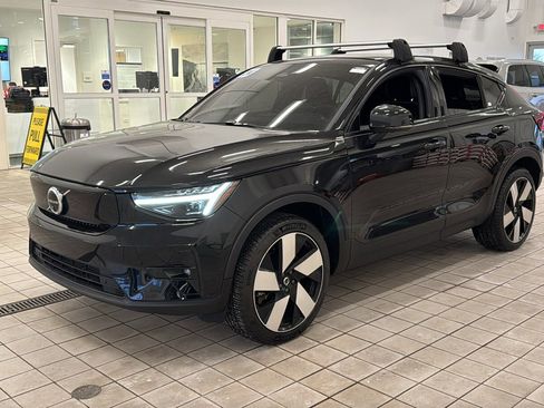 Used 2024 Volvo C40 P8 Recharge Ultimate w/ Protection Package Premier image 9