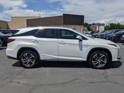 Used 2019 Lexus RX 450hL Luxury w/ Accessory Package AWD/4WD image 2