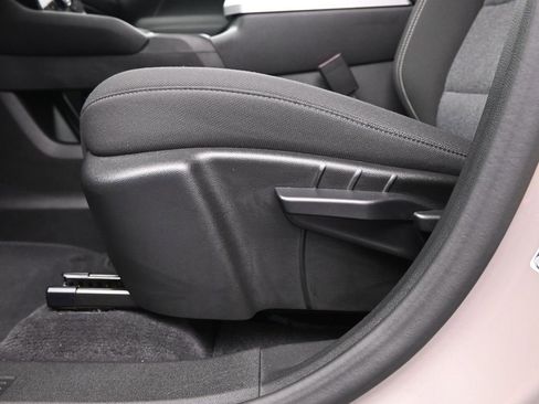 Used 2025 GMC Terrain Elevation image 22