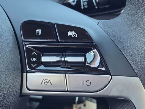 New 2026 Hyundai Elantra SE FWD image 29