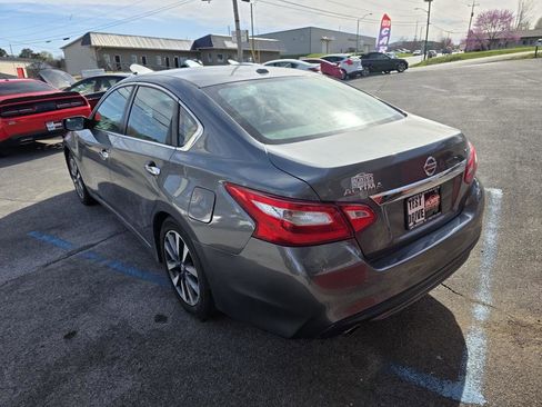 Used 2017 Nissan Altima 2.5 SV image 7