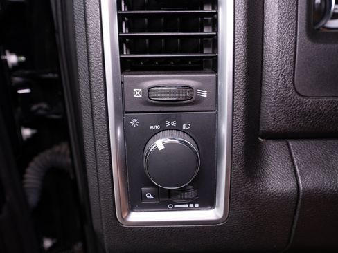 Used 2022 RAM 1500 Warlock AWD/4WD image 29