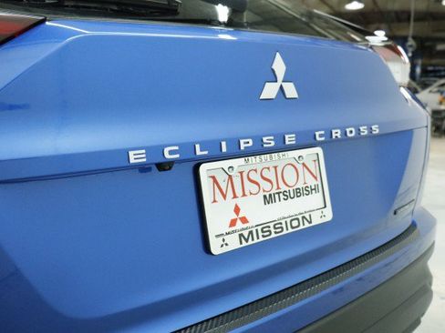 New 2026 Mitsubishi Eclipse Cross LE AWD/4WD image 4