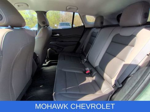 Used 2026 Chevrolet Trax ACTIV w/ Driver Confidence Package FWD image 11