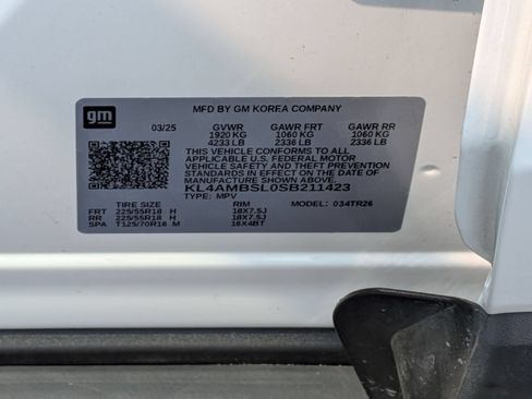 Used 2025 Buick Encore GX Preferred FWD image 37