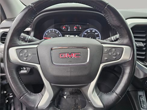 Used 2017 GMC Acadia SLE image 5