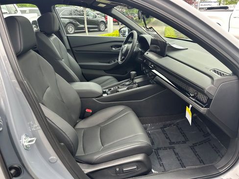 Used 2025 Honda Accord Sport image 17