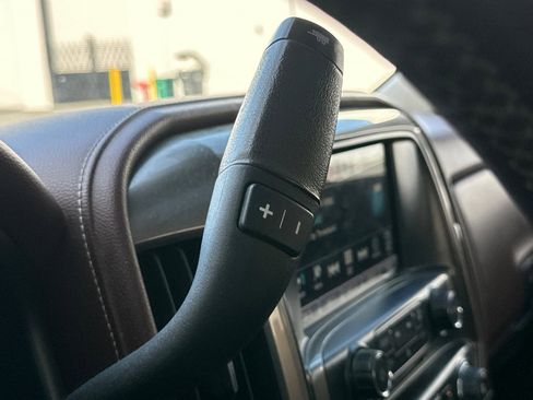 Used 2016 Chevrolet Silverado 1500 High Country image 32