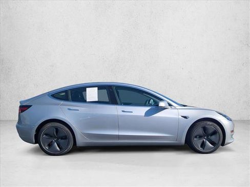 Used 2018 Tesla Model 3 Long Range image 4
