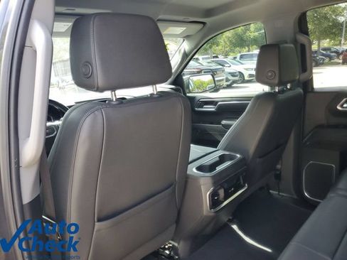 Used 2023 GMC Sierra 1500 SLT w/ SLT Premium Package AWD/4WD image 12