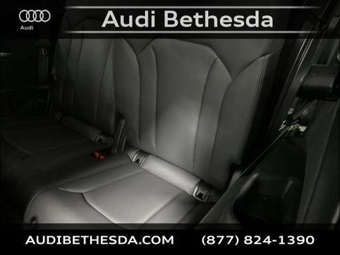 Used 2025 Audi Q7 3.0T Premium Plus w/ Premium Plus Package AWD/4WD image 31