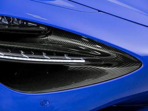 Used 2024 McLaren 750S Spider RWD image 5