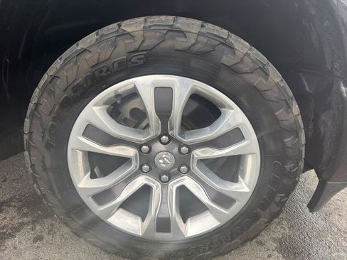 Used 2023 RAM 1500 Limited w/ Bed Utility Group image 4