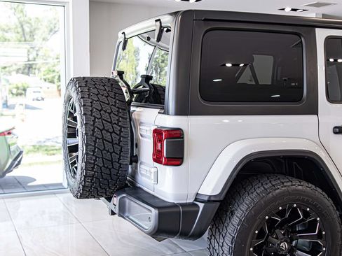 Used 2021 Jeep Wrangler Unlimited Sahara w/ Safety Group AWD/4WD image 12