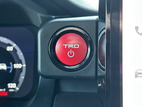 Certified 2025 Toyota Tacoma TRD Sport w/ TRD Sport Premium Package AWD/4WD image 26