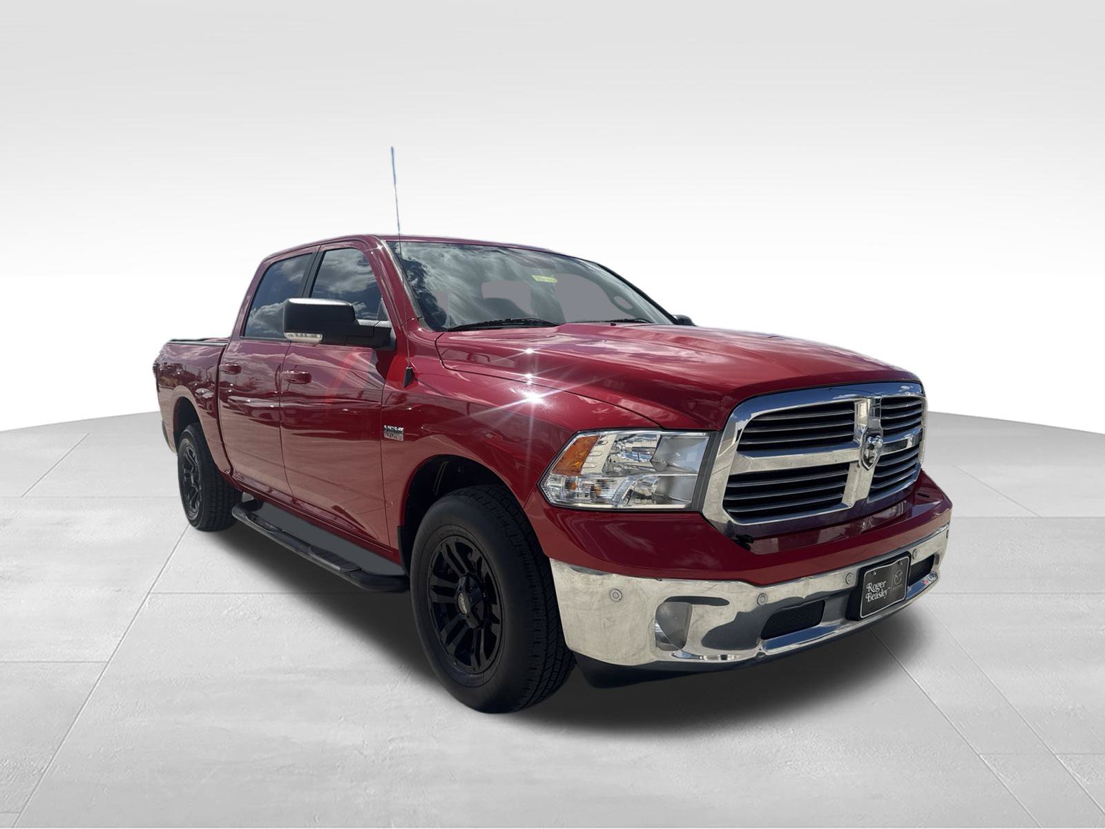 Used 2019 RAM 1500 Lone Star RWD image 3