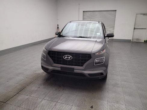 Used 2021 Hyundai Venue SE FWD image 15