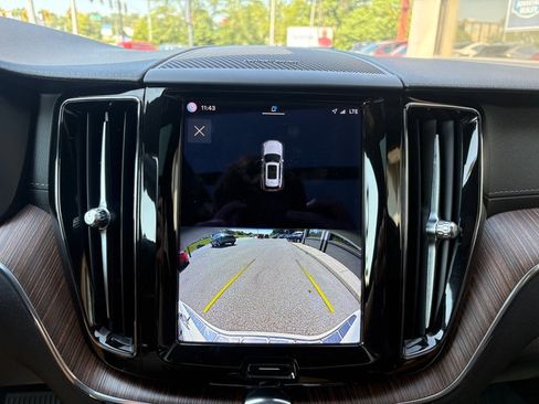 Used 2022 Volvo XC60 B5 Inscription w/ Advanced Package AWD/4WD image 35