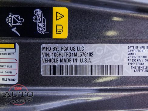 Used 2021 Jeep Gladiator Overland image 34