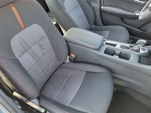 New 2025 Nissan Sentra SR image 13