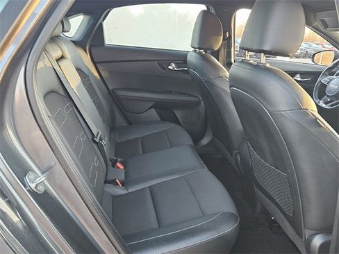 Used 2023 Kia Forte GT-Line image 16
