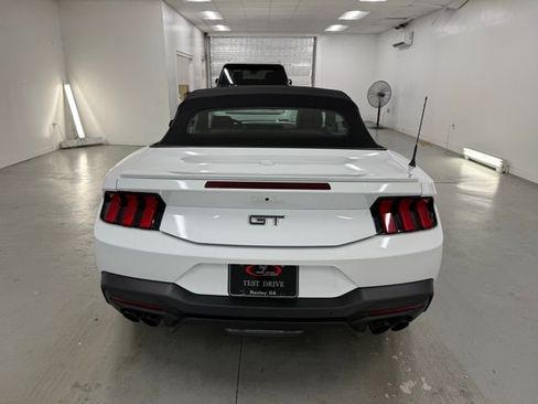 Used 2024 Ford Mustang GT Premium image 7