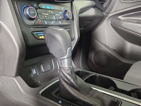 Used 2017 Ford Escape SE FWD image 20