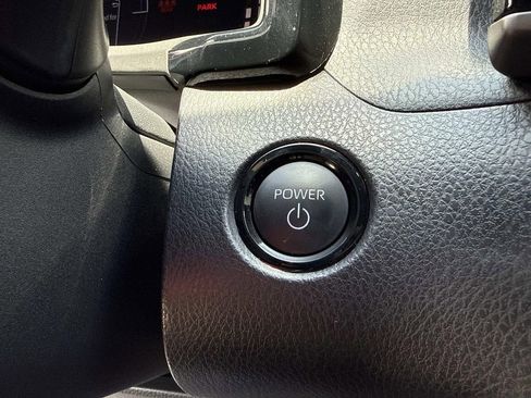 Used 2025 Toyota Camry SE FWD image 35