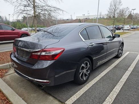Used 2017 Honda Accord LX image 10