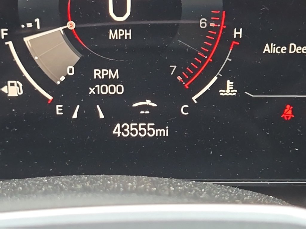 Used 2025 GMC Terrain Elevation AWD/4WD image 2
