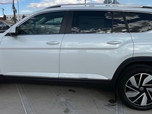Certified 2025 Volkswagen Atlas SEL AWD/4WD image 5