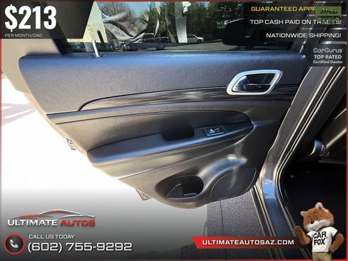 Used 2021 Jeep Grand Cherokee Laredo X AWD/4WD image 12