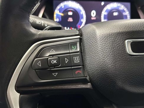 Used 2022 Jeep Grand Cherokee Limited AWD/4WD image 31