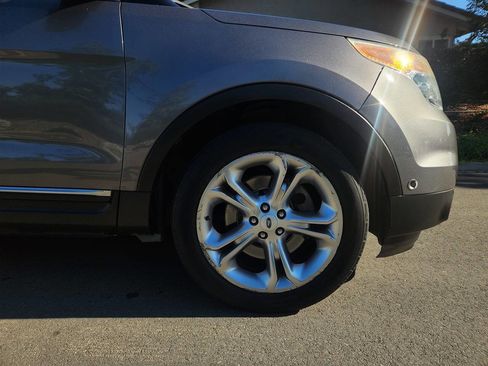 Used 2013 Ford Explorer Limited image 14