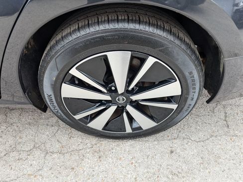 Used 2022 Nissan Altima 2.5 SV FWD image 26