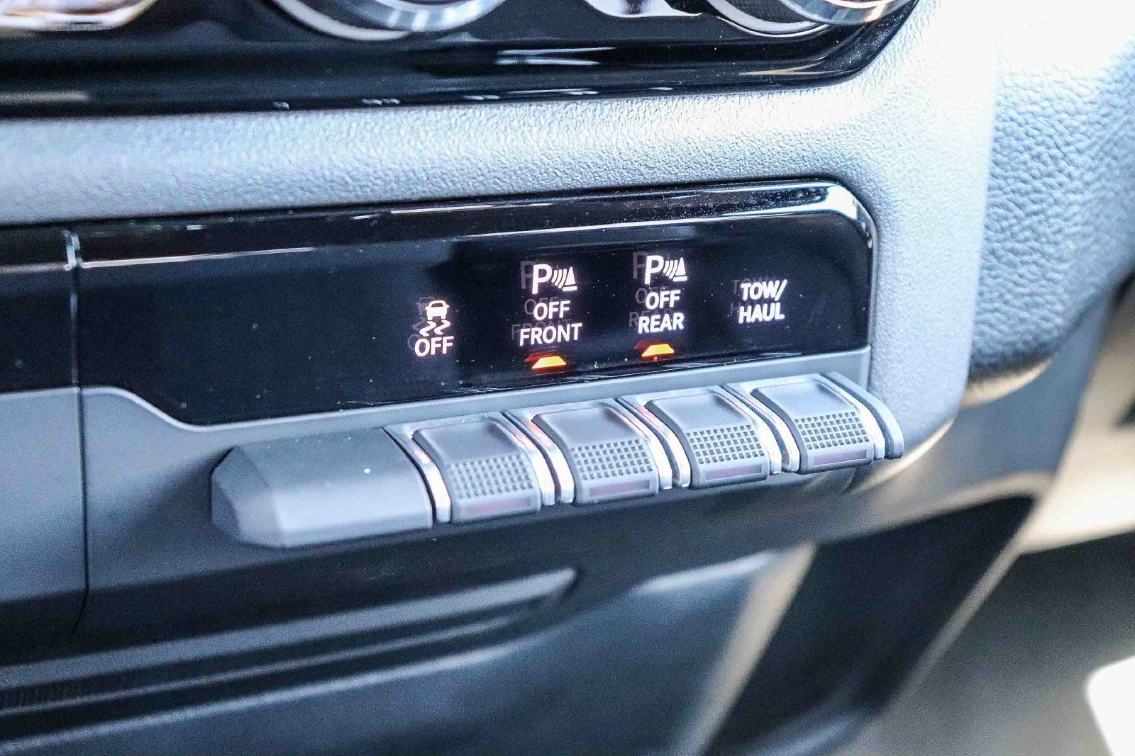 Used 2025 RAM 1500 Big Horn AWD/4WD image 26