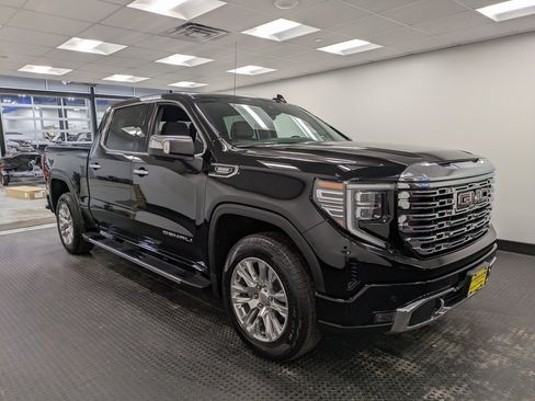 Used 2023 GMC Sierra 1500 Denali w/ Technology Package image 3