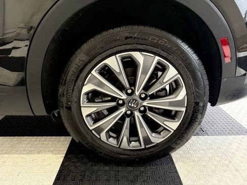 Used 2025 Buick Envision Preferred image 10