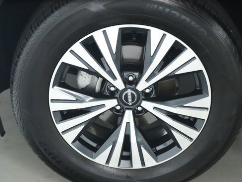 Certified 2023 Nissan Rogue SV w/ SV Premium B Package AWD/4WD image 38