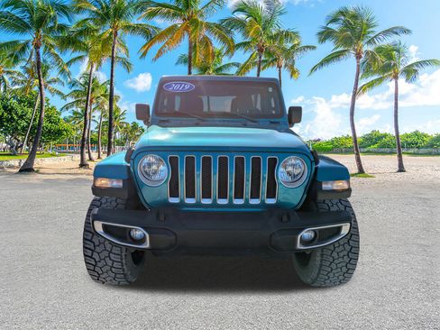 Used 2019 Jeep Wrangler Unlimited Sahara image 9