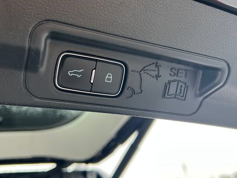 Used 2025 Ford Explorer Active w/ Active Comfort Package AWD/4WD image 22