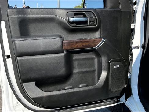 Used 2021 GMC Sierra 1500 SLT w/ SLT Convenience Package AWD/4WD image 21