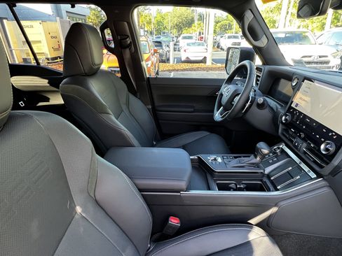 Used 2026 Lexus GX 550 AWD/4WD image 49
